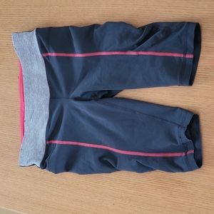 Lululemon shorts Size 4